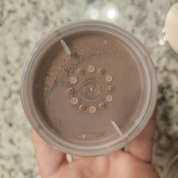 8 CT Discontinued Unopened Deep Cool ULTAbeauty Mineral Powder Foundation - Picture 4 of 6